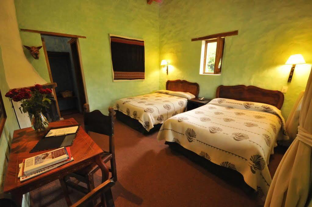 Las Palmeras Inn Otavalo Buitenkant foto