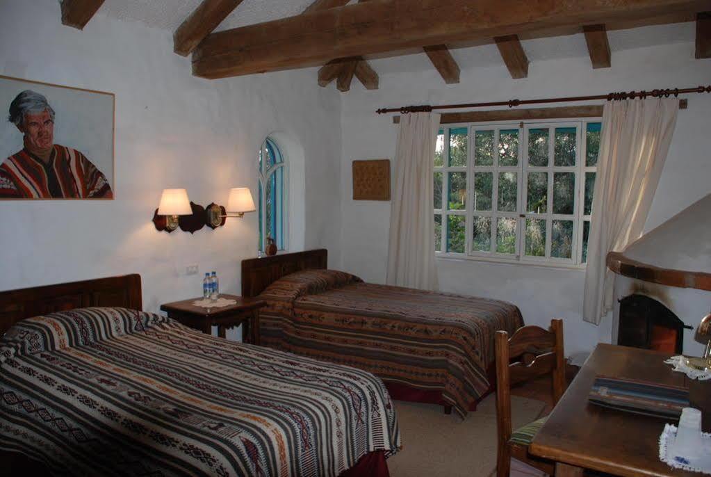 Las Palmeras Inn Otavalo Buitenkant foto