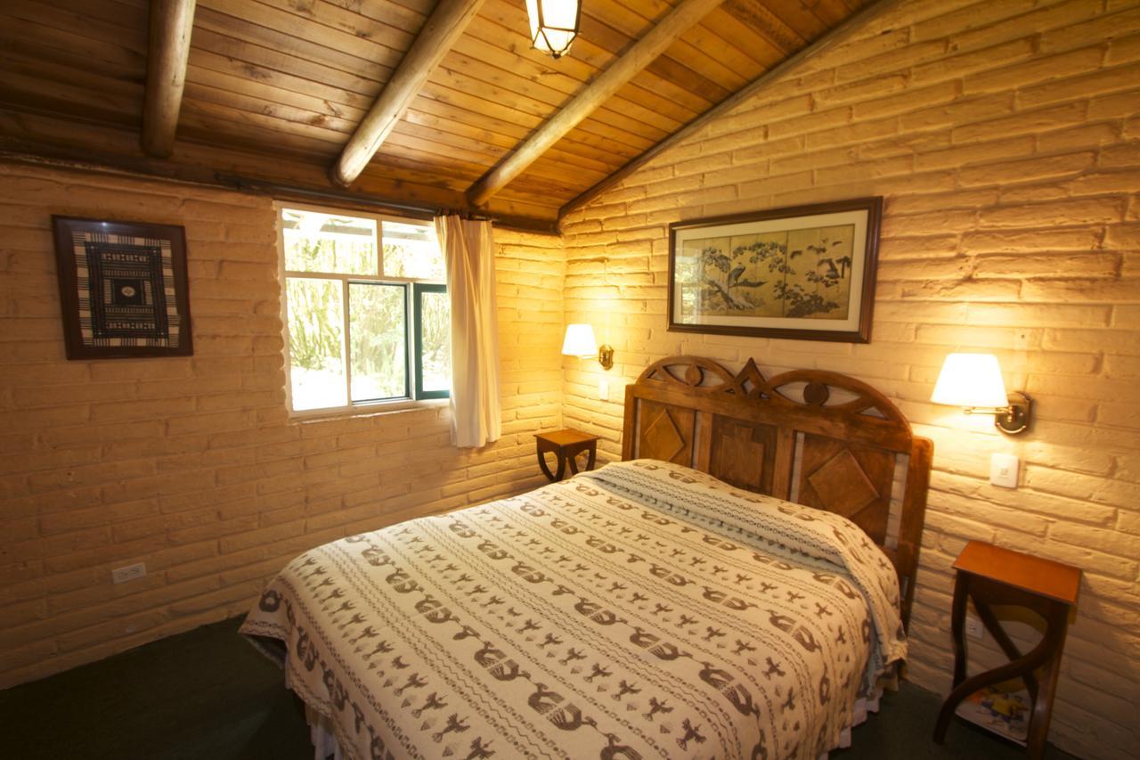 Las Palmeras Inn Otavalo Kamer foto